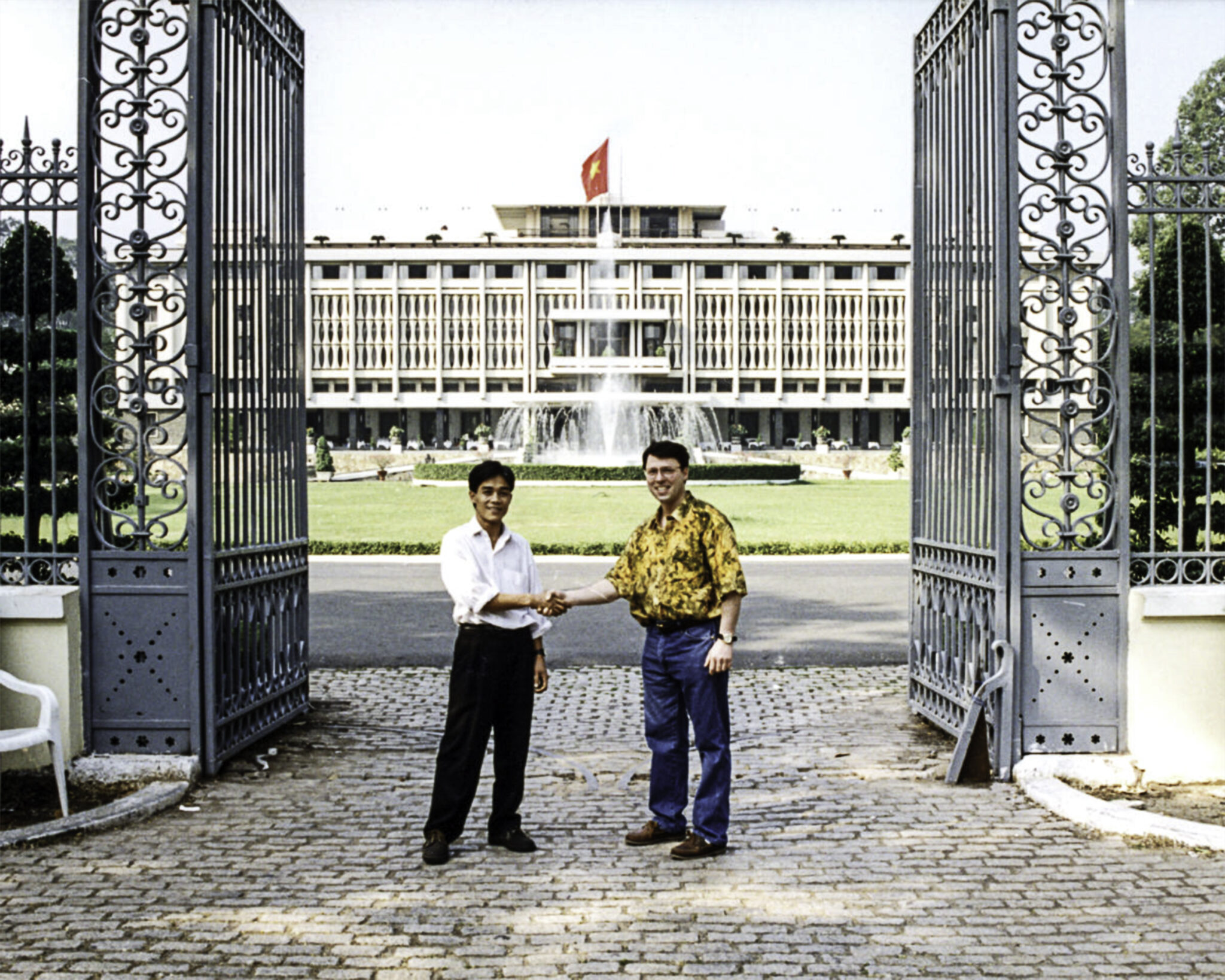 Derek Bryson Park and Vietnamese Official, Presidential Palace, Saigon/Ho-Chi-Minh-City, Vietnam